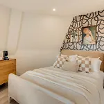 Apart-hotel Your I Clifton Village