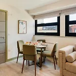 アパートホテル Your I Clifton Village 3*