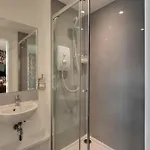 شقة فندقية Your I Clifton Village