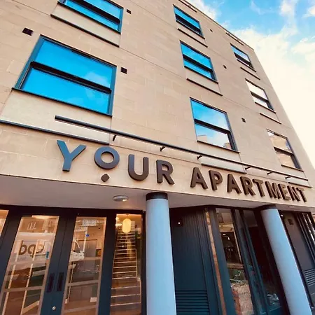 Your I Clifton Village Апарт-отель