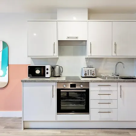 Aparthotel Your I Clifton Village 3*