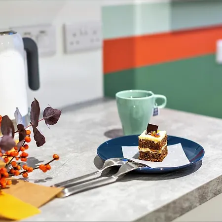 Your I Clifton Village