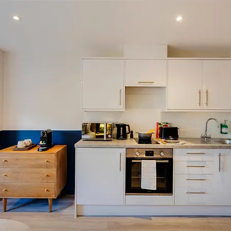 Your I Clifton Village Aparthotel 3*