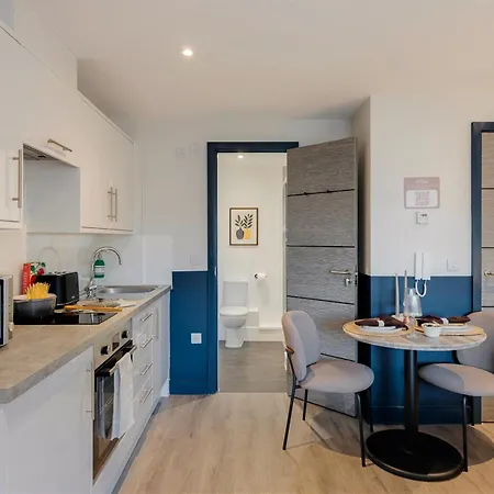 Your I Clifton Village Aparthotel Bristol