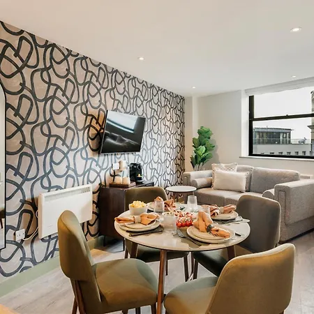 Your I Clifton Village Aparthotel Bristol