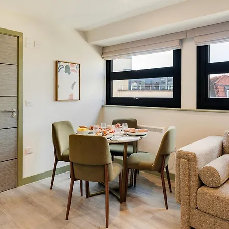 Aparthotel Your I Clifton Village 3*