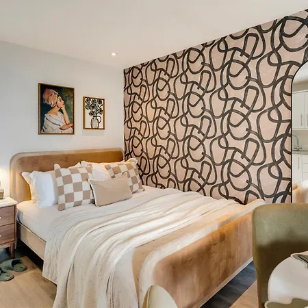 Aparthotel Your I Clifton Village