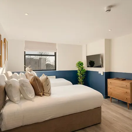 Your I Clifton Village Aparthotel 3*