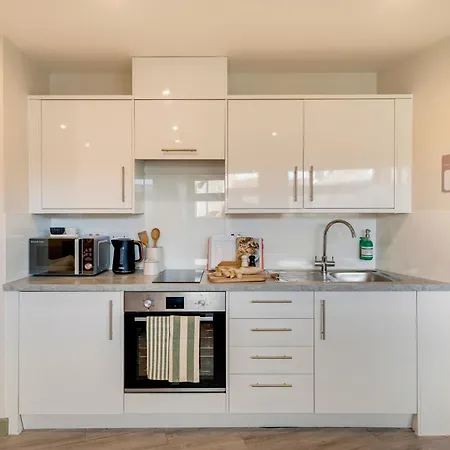 Aparthotel Your I Clifton Village 3*