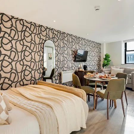 Your I Clifton Village