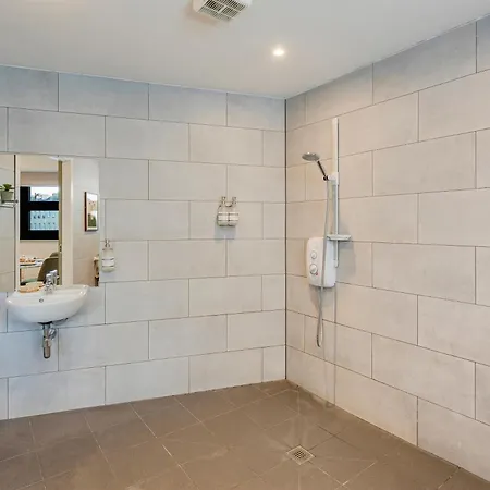 Aparthotel Your I Clifton Village 3*