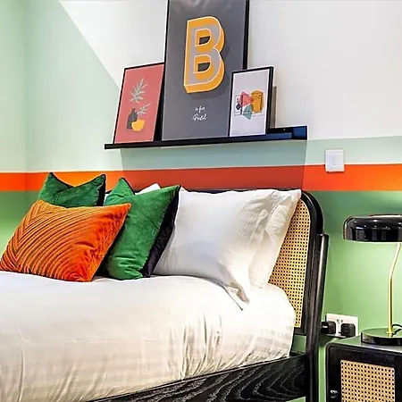 Your I Clifton Village Апарт-отель 3*