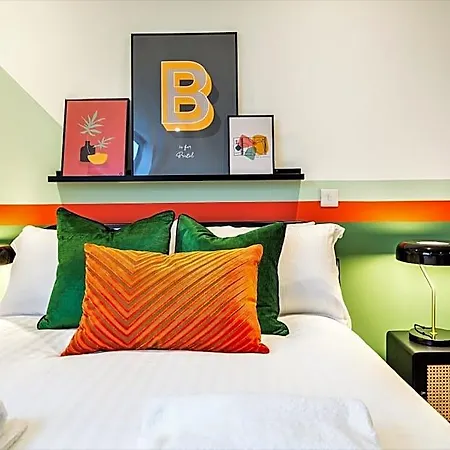 Your I Clifton Village 3*
