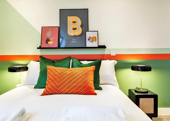 Aparthotel Your I Clifton Village