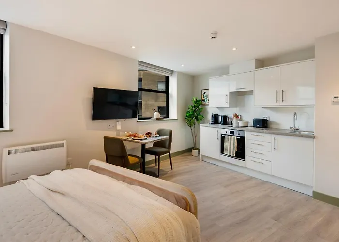 Aparthotel Your I Clifton Village