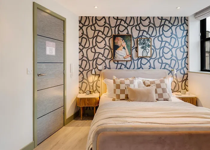 Your I Clifton Village