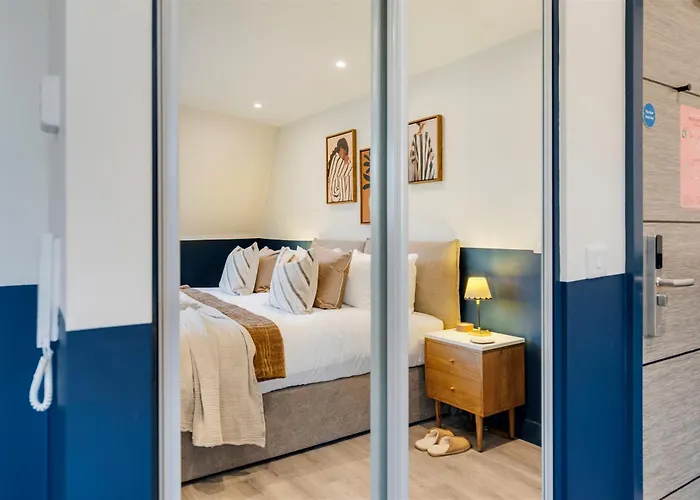 Your I Clifton Village Bristol