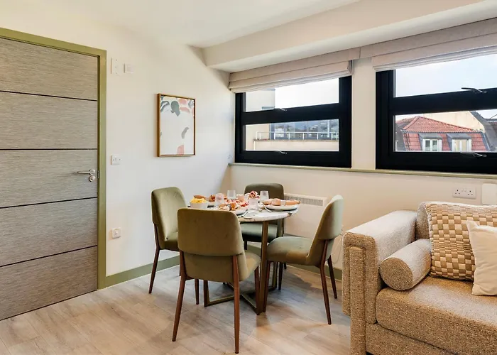 公寓式酒店 Your I Clifton Village 3*