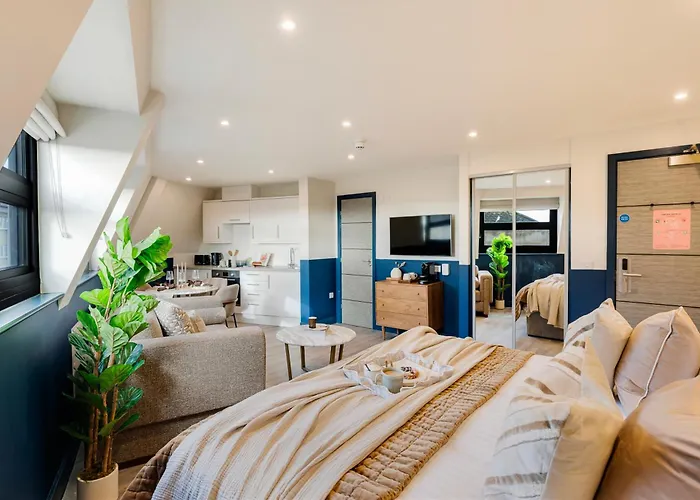 Apart-hotel Your I Clifton Village