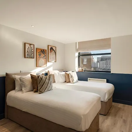 Your I Clifton Village 3*