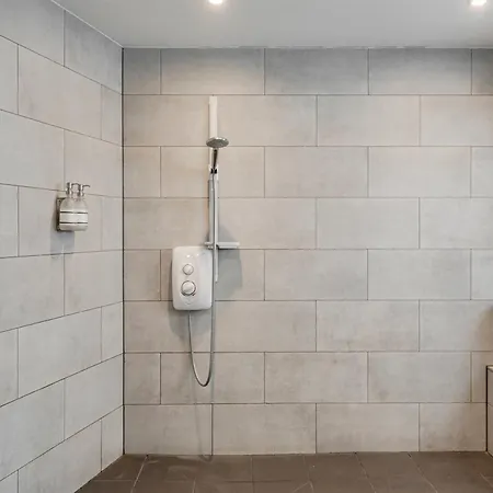 Your I Clifton Village Apartmanhotel 3*