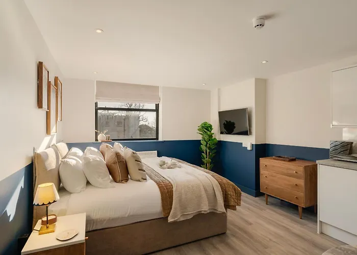 Апарт-отель Your I Clifton Village